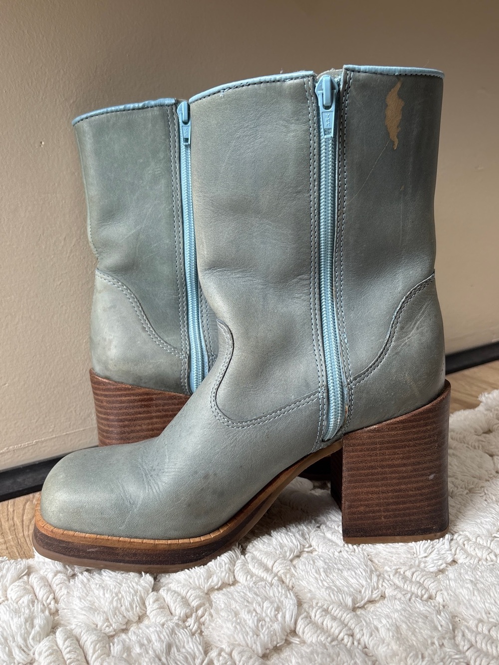 Vintage 90s Connie Too Platform Boots Size 8.5 - Blue Leather & Chunky Wood Heel - Picture 3 of 15